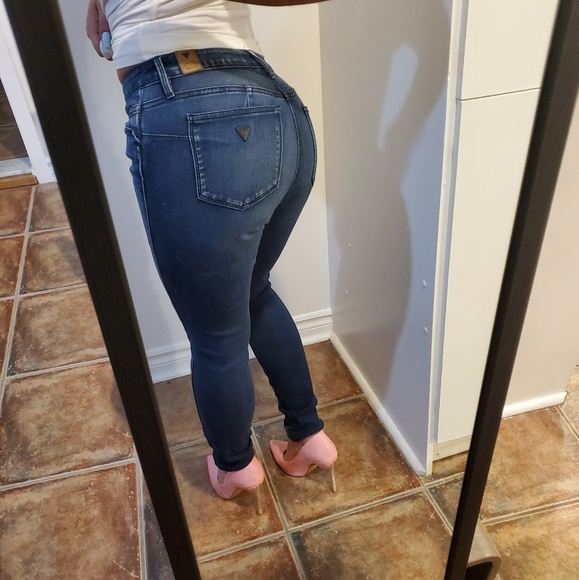 Guess.Jeans🔻. - Picture 2 of 5